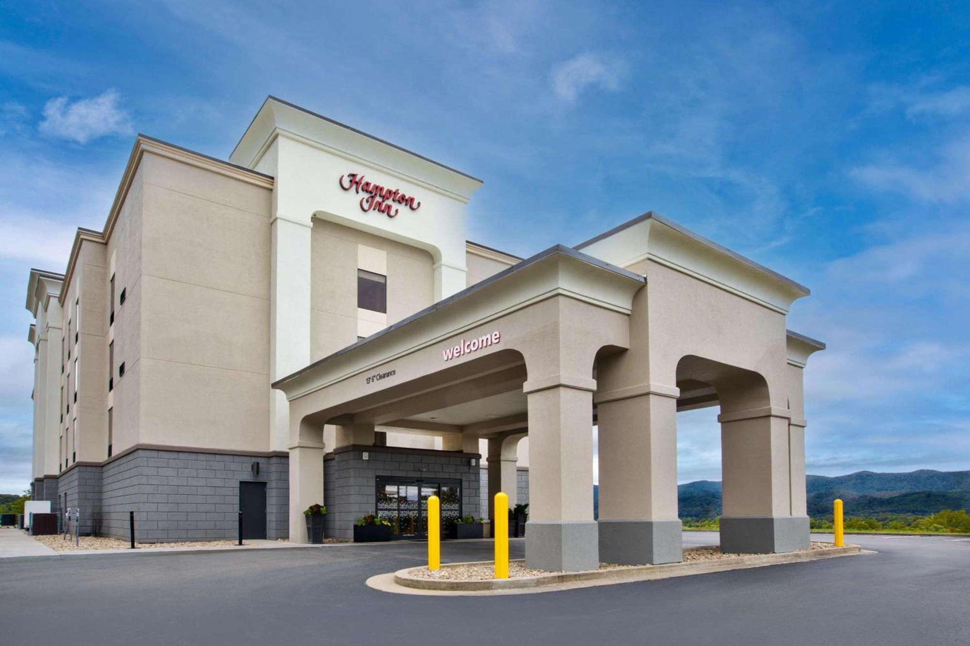 Hampton Inn Elkins Exterior photo